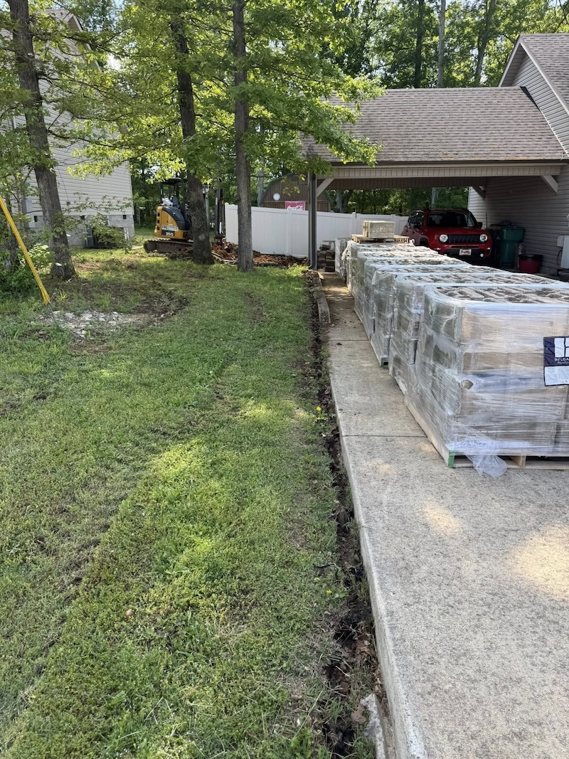 Retaining Wall Construction and Landscaping